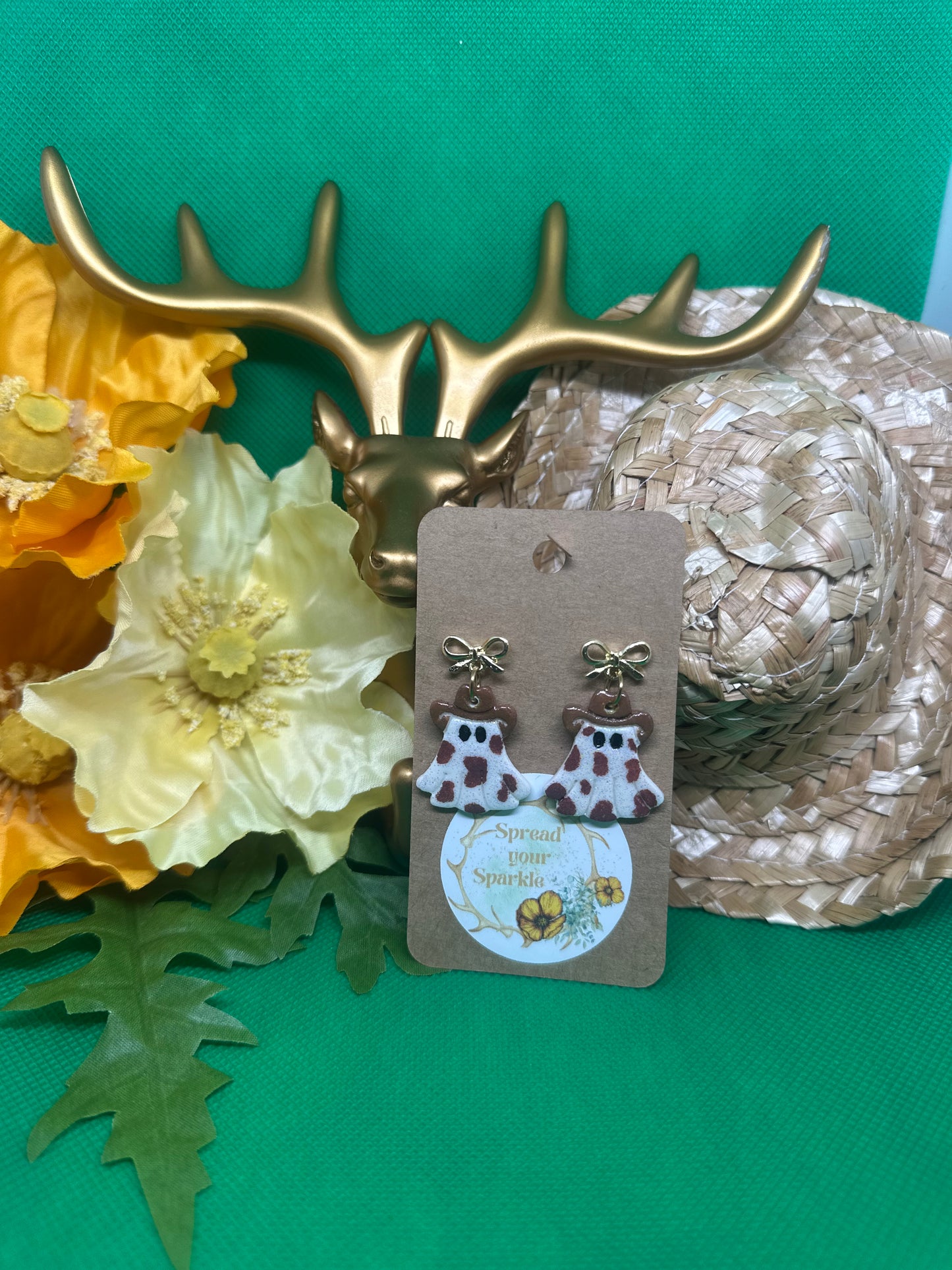 🤠👻cowboy ghosts dangle earrings on gold bow findings👻ðŸ¤