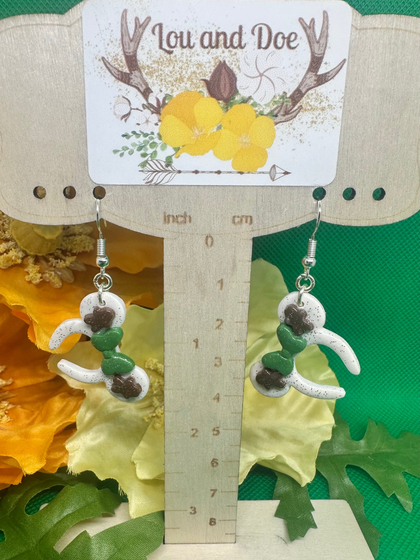 🐭White with gingerbread holiday dangle mouse ear earrings on silver Shepards hooks🐭