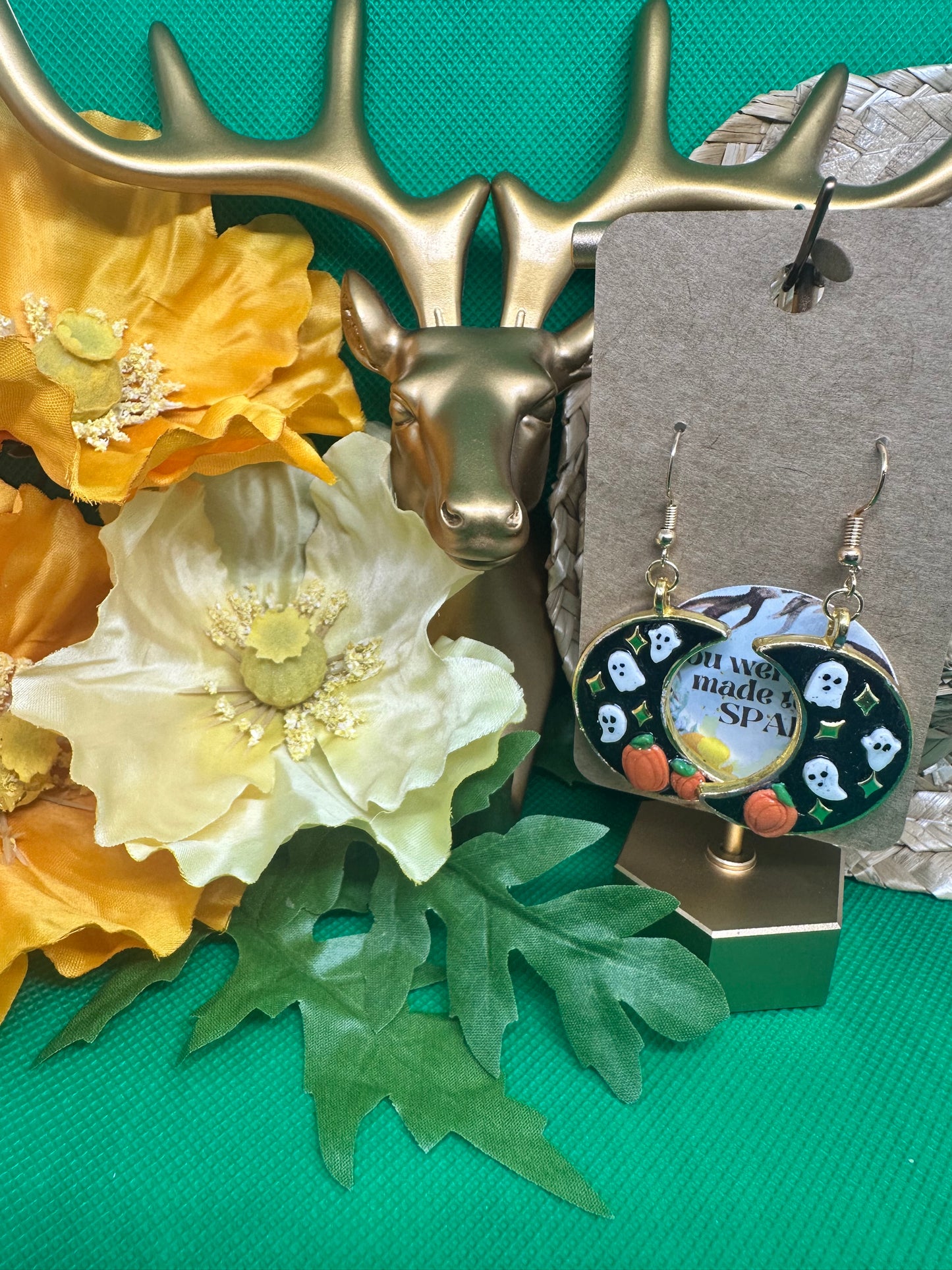 🎃 Gold Crescent fall scene dangle earrings🎃