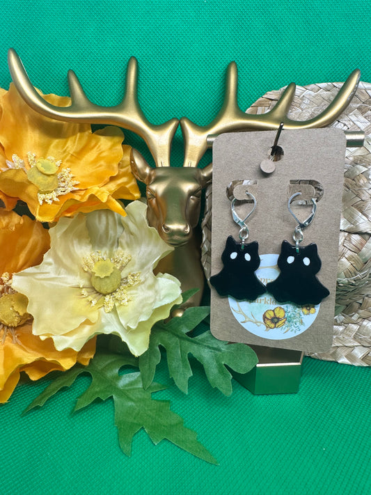 👻Kitty ghost dangle earrings in silver👻