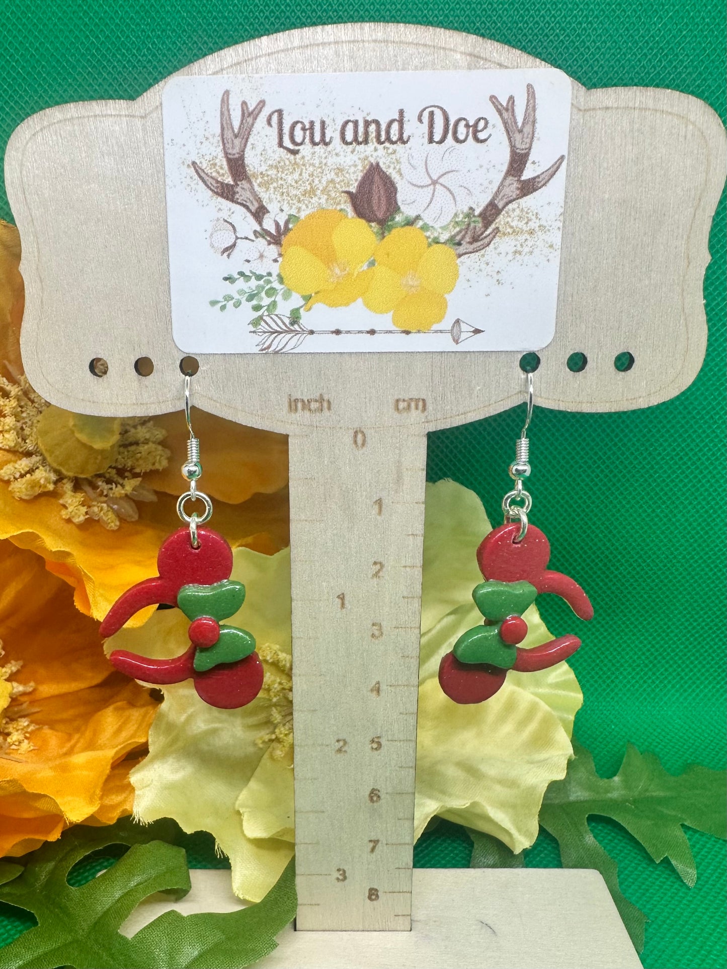 🐭Red holiday dangle mouse ear earrings on silver Shepards hooks🐭