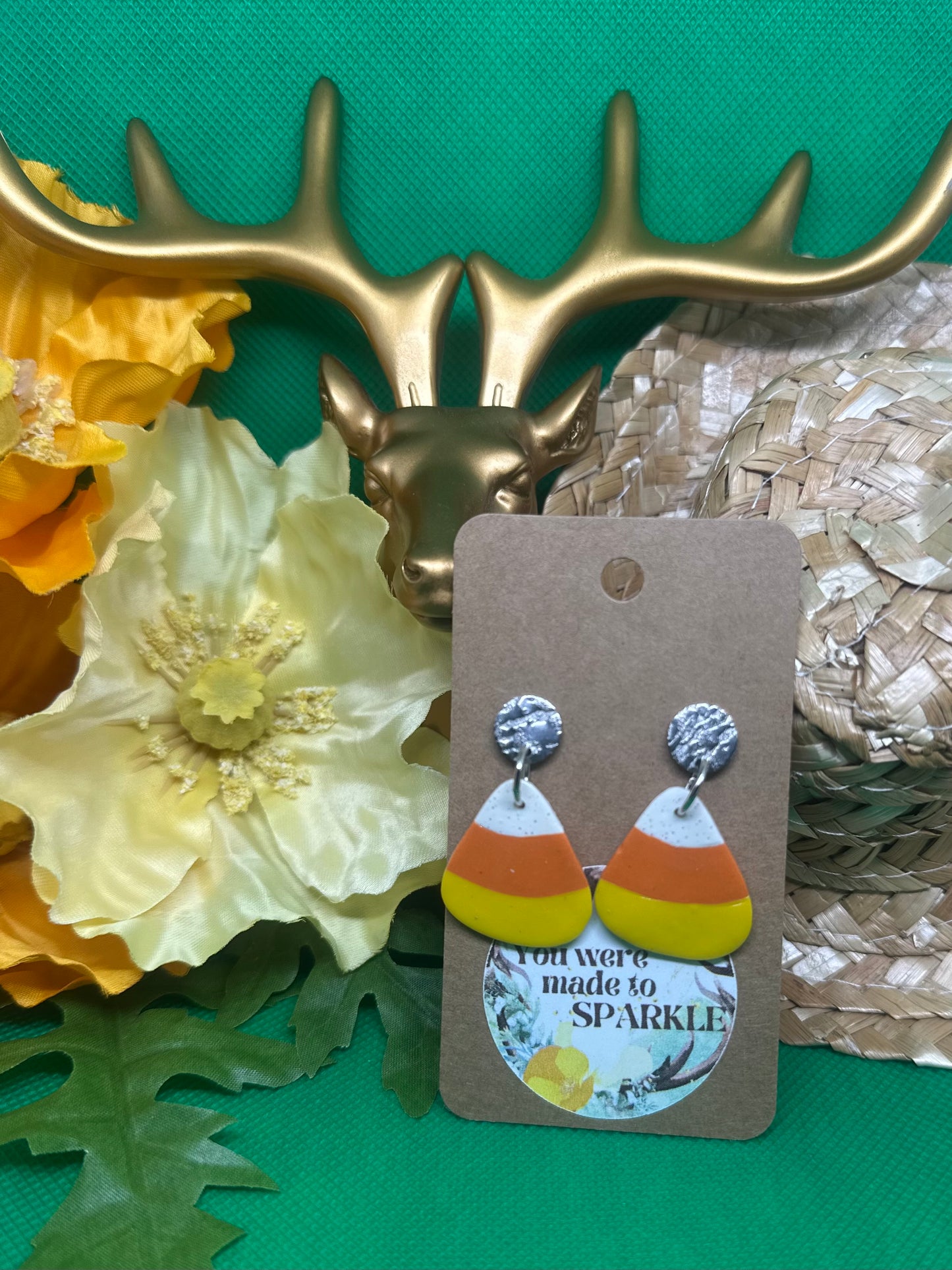 🎃Candy corn dangle earrings🎃
