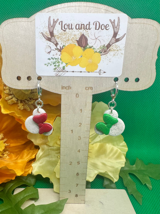 🐭Holiday mouse dangle earrings on silver hoop findings🐭