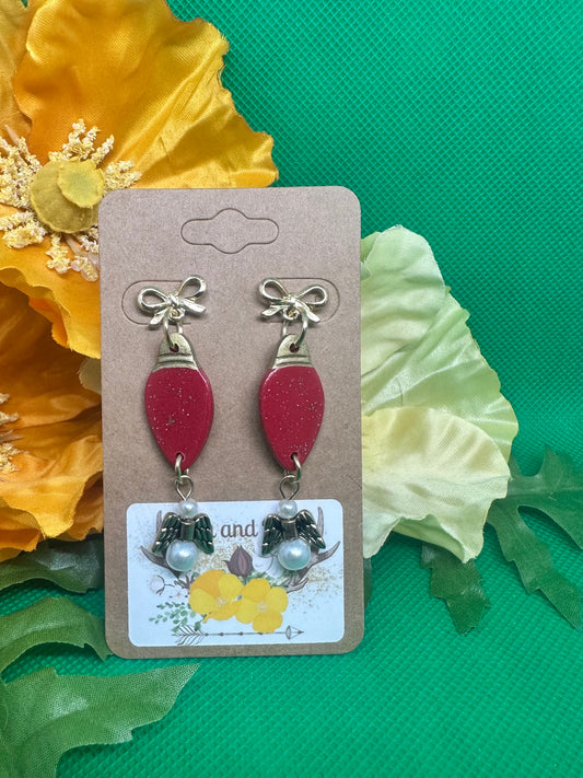 🎄Red Christmas light dangle earrings with angel charm on gold bow findings🎄