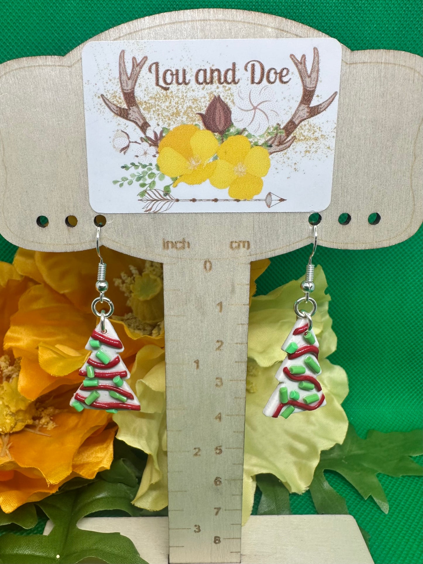🍰Christmas tree cake inspired dangle earrings on silver shepherds hooks🍰