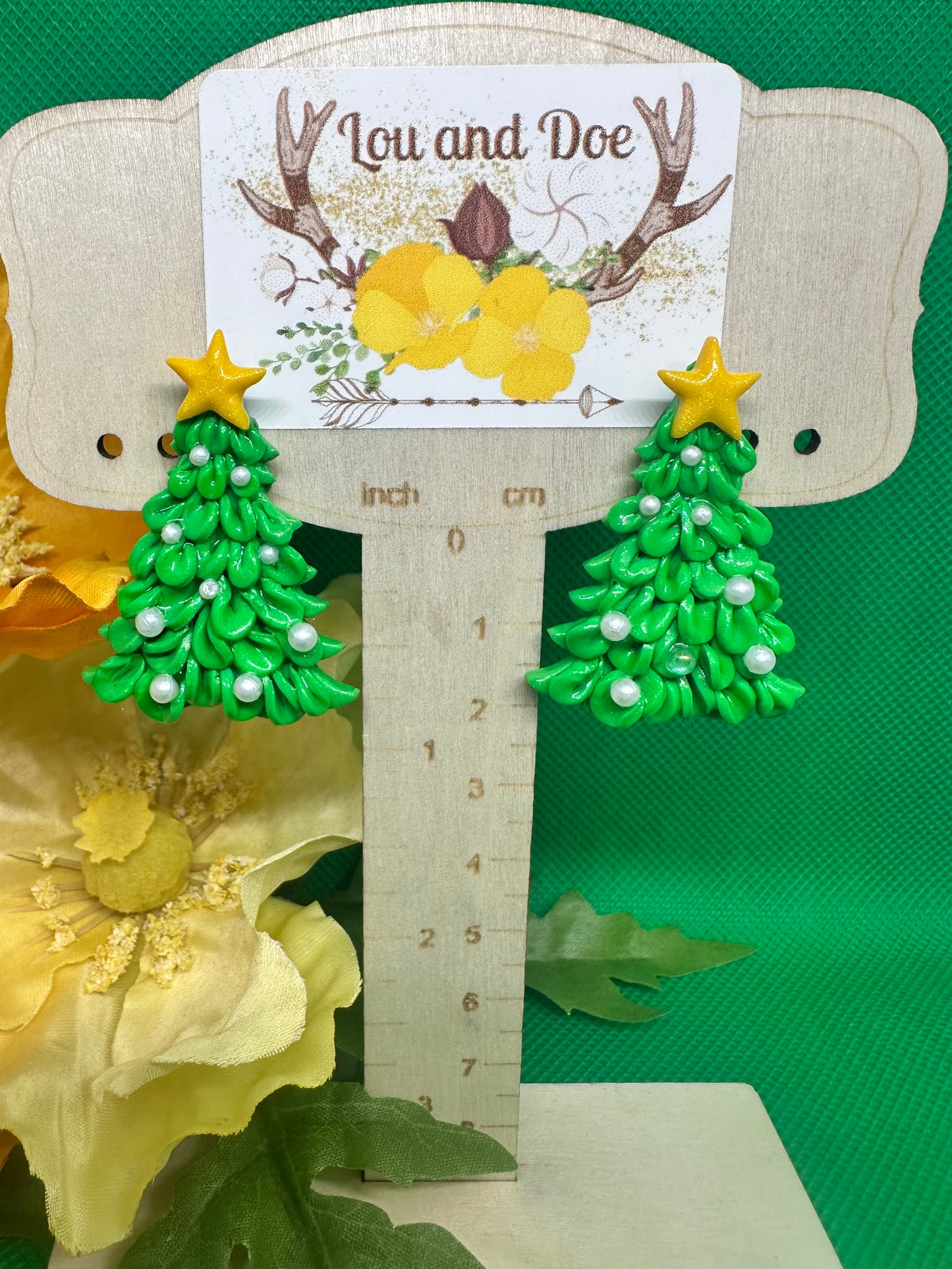 🎄Christmas tree earrings with a stud backing🎄