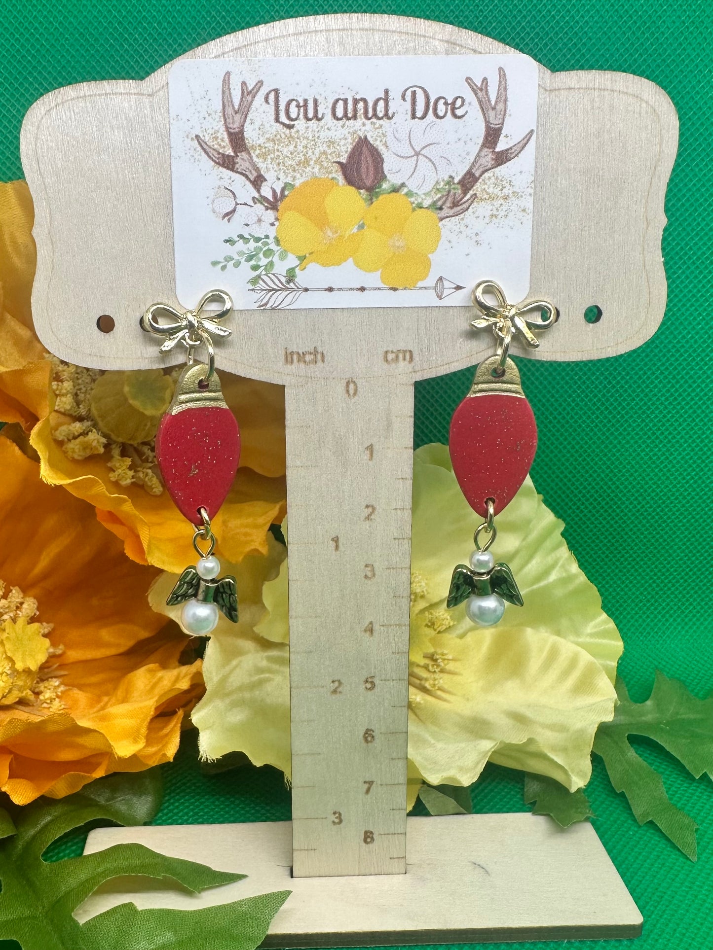 🎄Red Christmas light dangle earrings with angel charm on gold bow findings🎄