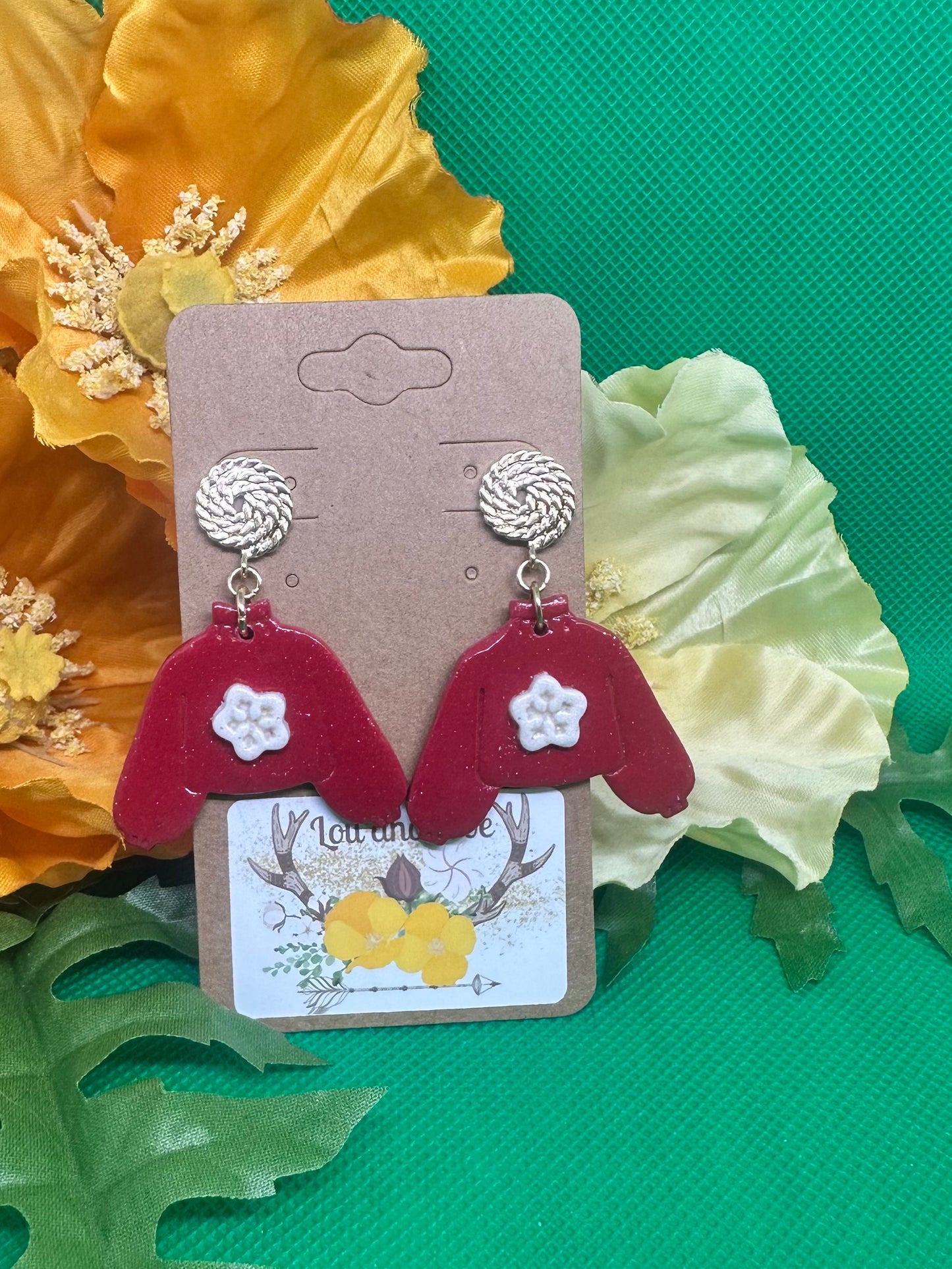 🧣Red holiday sweater dangle earrings on gold rope findings🧣