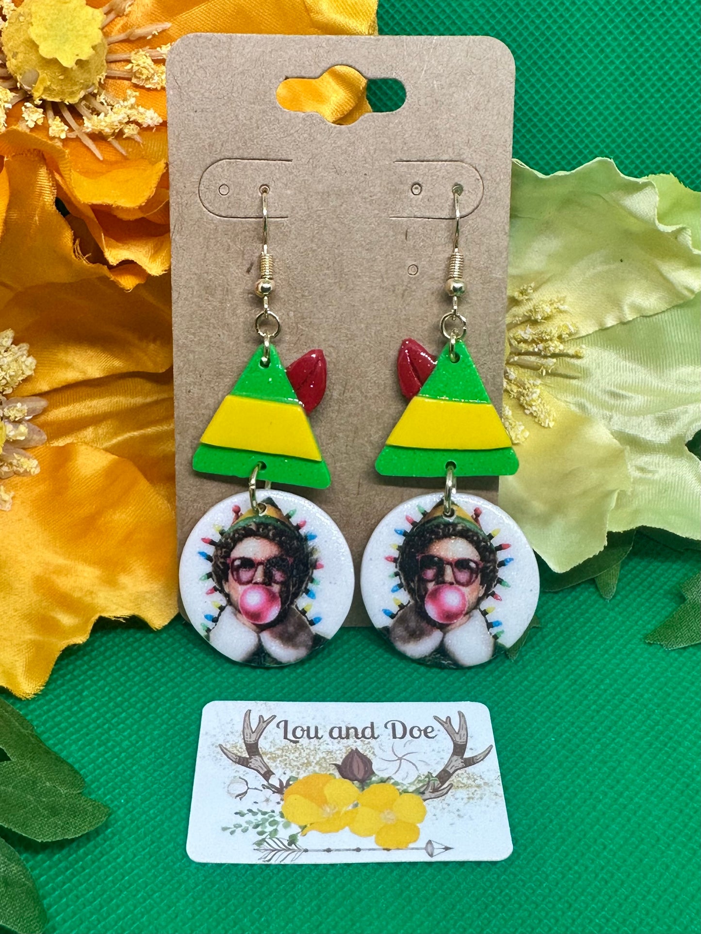 ❄️Elf dangle earrings on gold shepherds hooks❄️